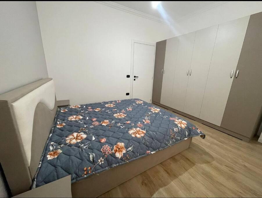 Avi - Daily Rent Apartment Τίρανα Εξωτερικό φωτογραφία