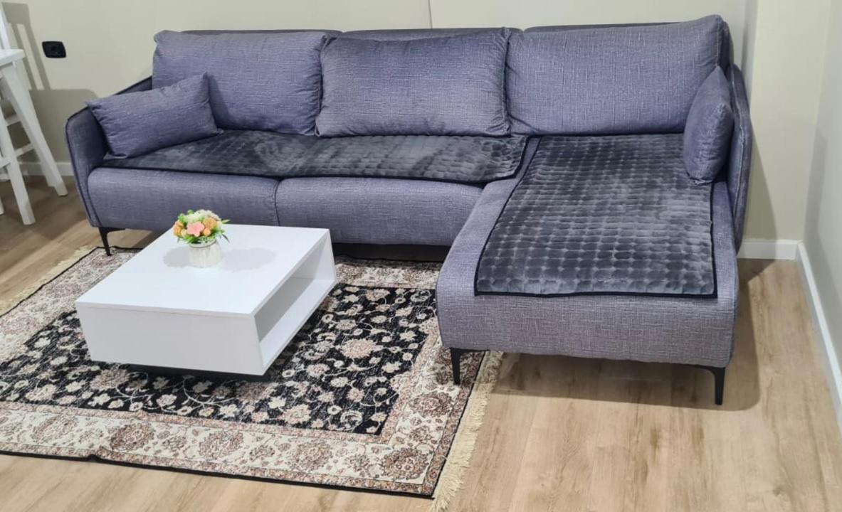Avi - Daily Rent Apartment Τίρανα Εξωτερικό φωτογραφία